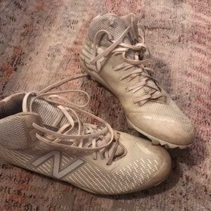 Woman’s New balance lacrosse cleats